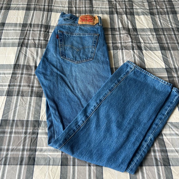 Mens Levi 501 - Picture 1 of 2